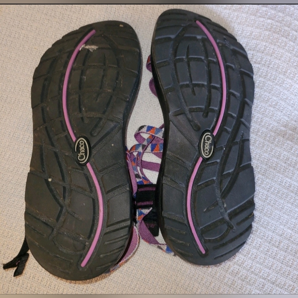 Chacos ZX Womens 6M Strappy Sandals Triangle Pattern Happy Camper Purple Shoes - Picture 8 of 9